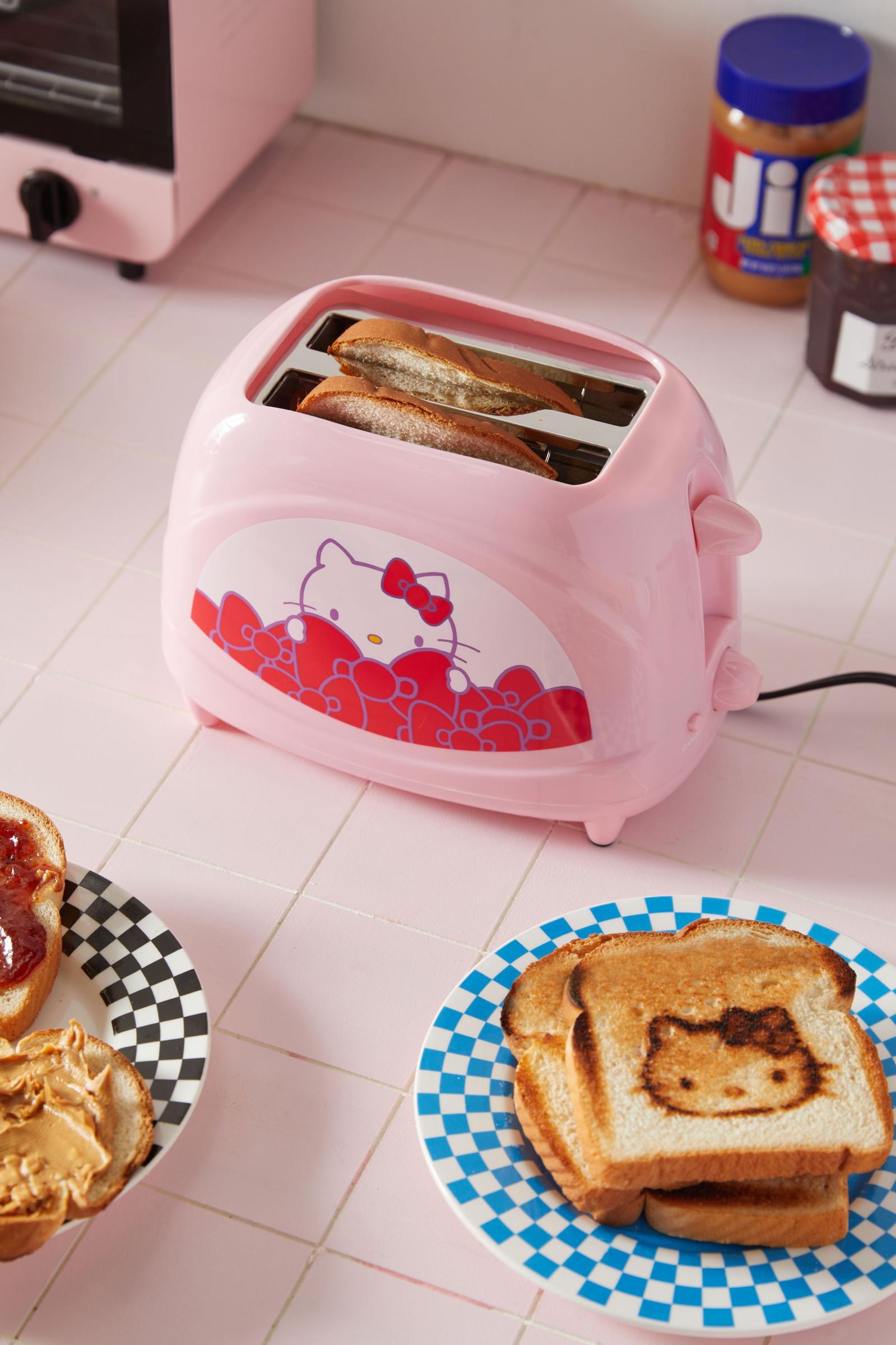 어반아웃피터스 Hello Kitty Toaster - 위시버킷