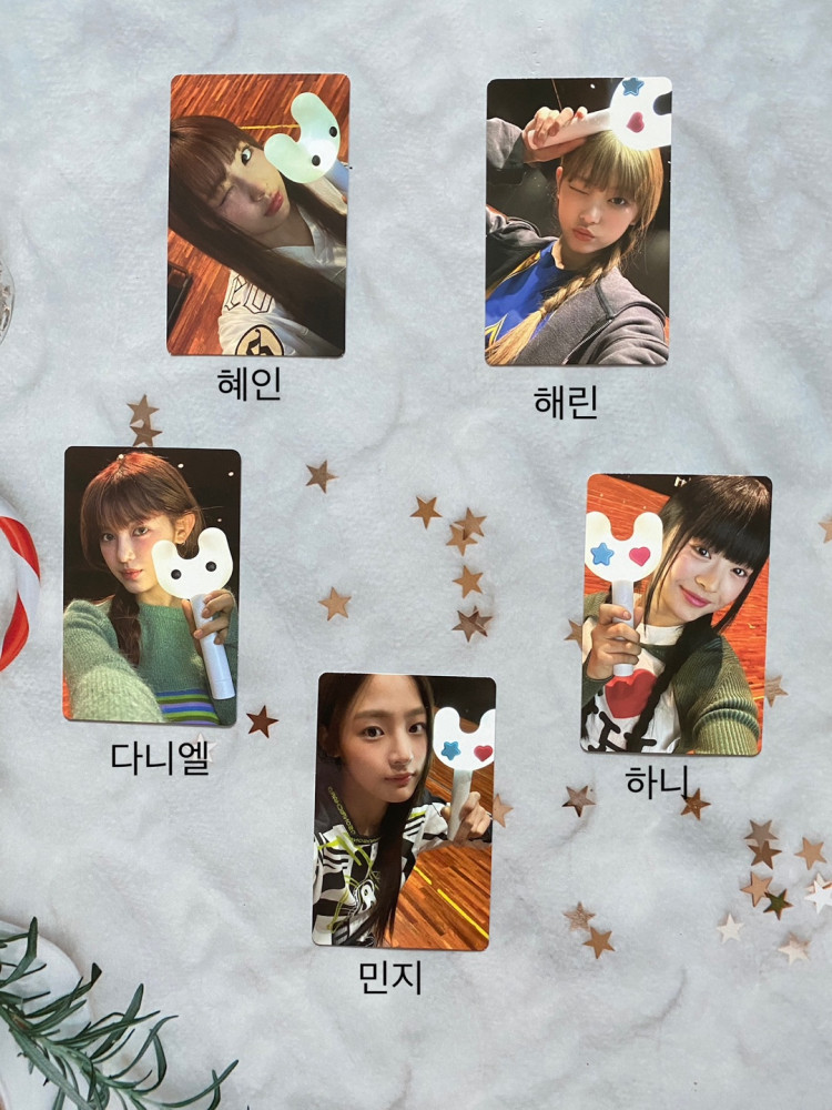 뉴진스 응원봉 포토카드