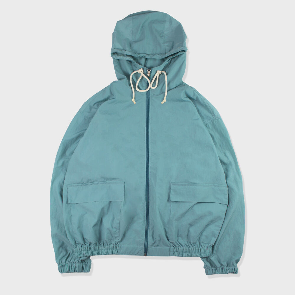 Beyza Pocketable nylon hoodie