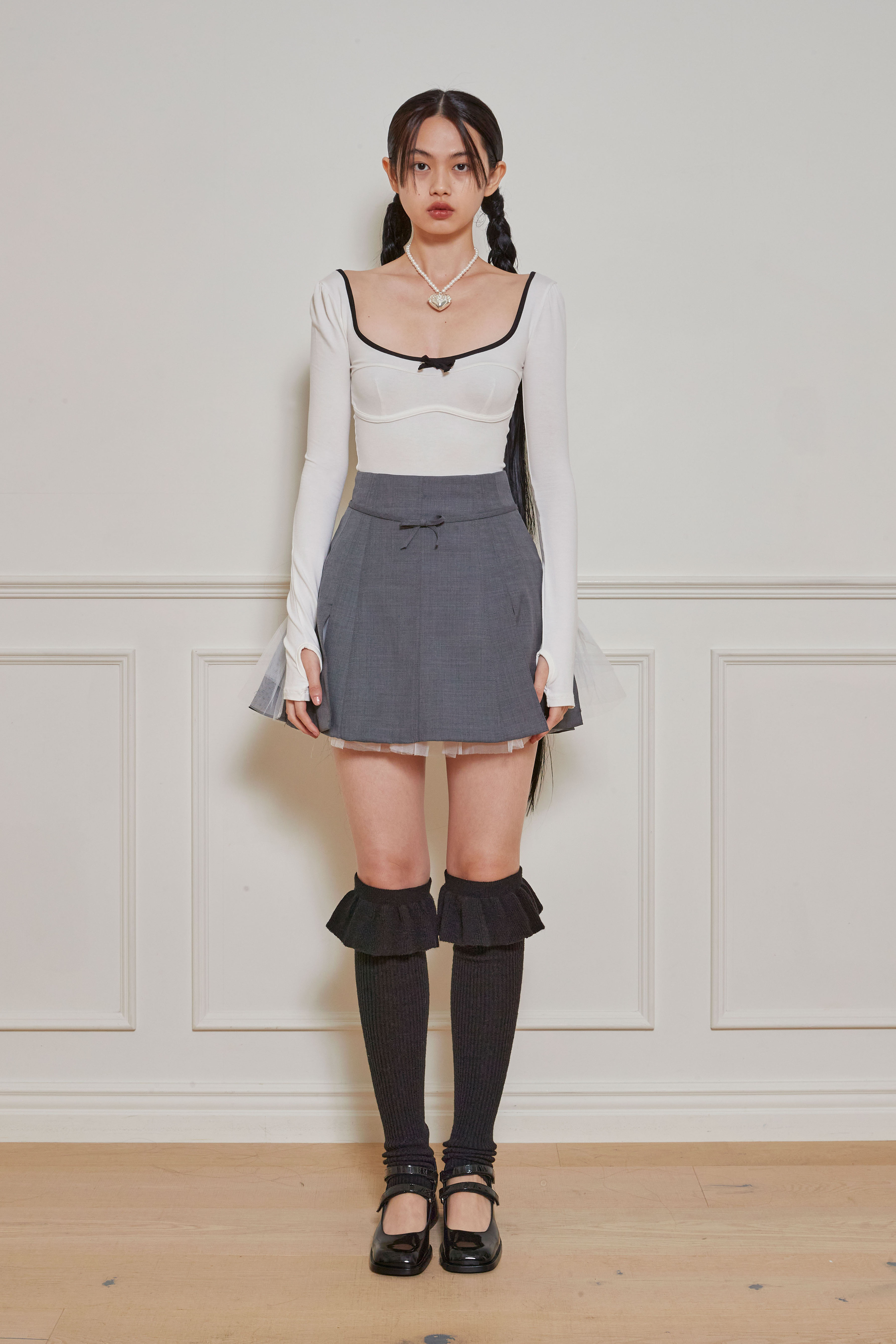 Pehrt(페르트) Ribbon T shirt(White&Black) - 위시버킷