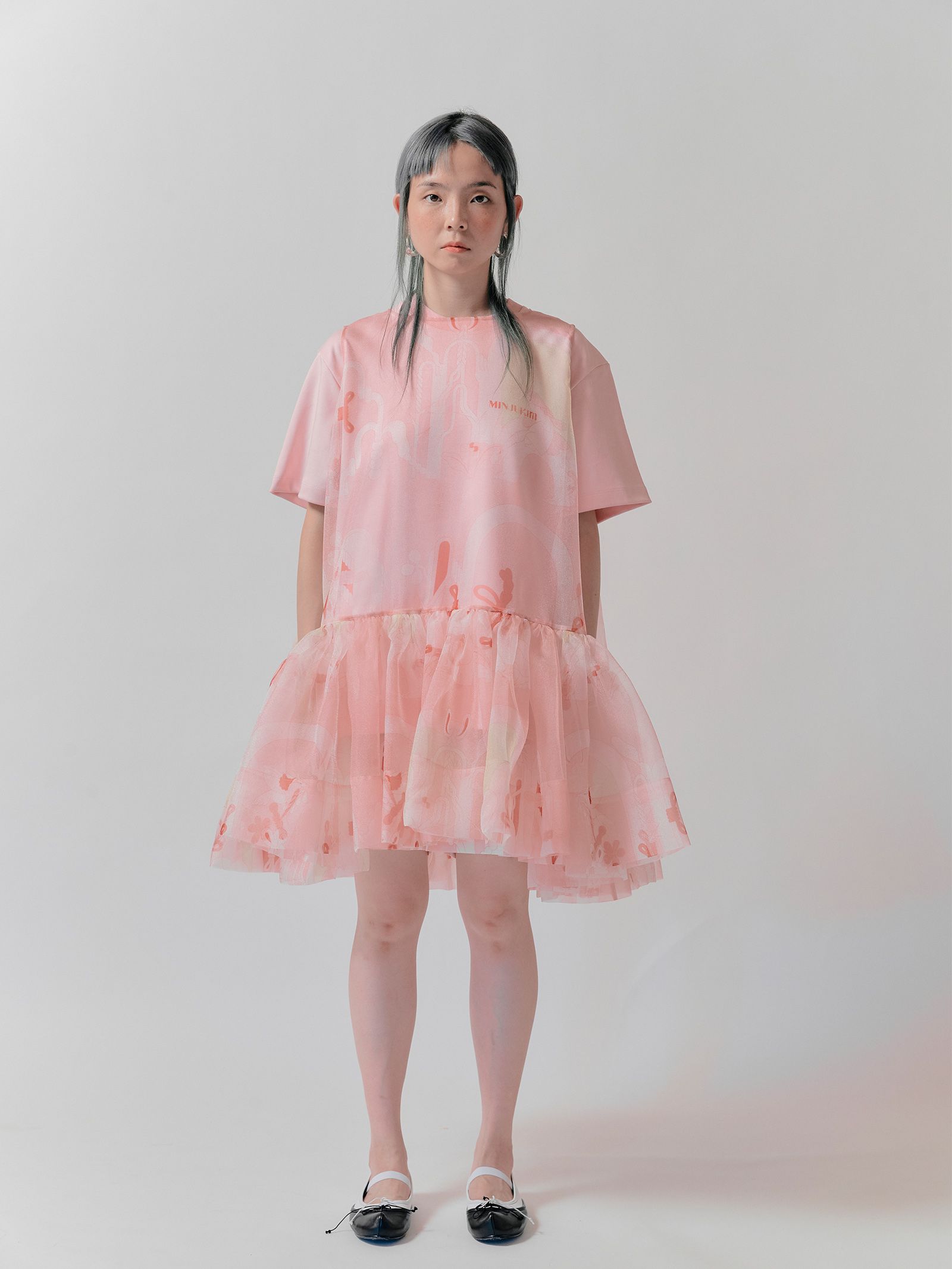 minju kim pink dress IVE Liz X [Minju Kim] Flower Pattern Sleeveless One-Piece Dress