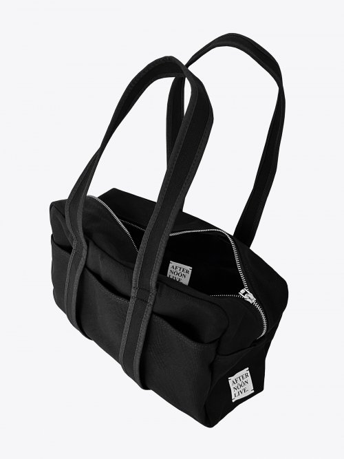 애프터눈 라이브 Weekender Duffle Bag in Black 위시버킷