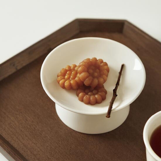에라토 모루 도자기 소반 굽접시 5인치 - 위시버킷