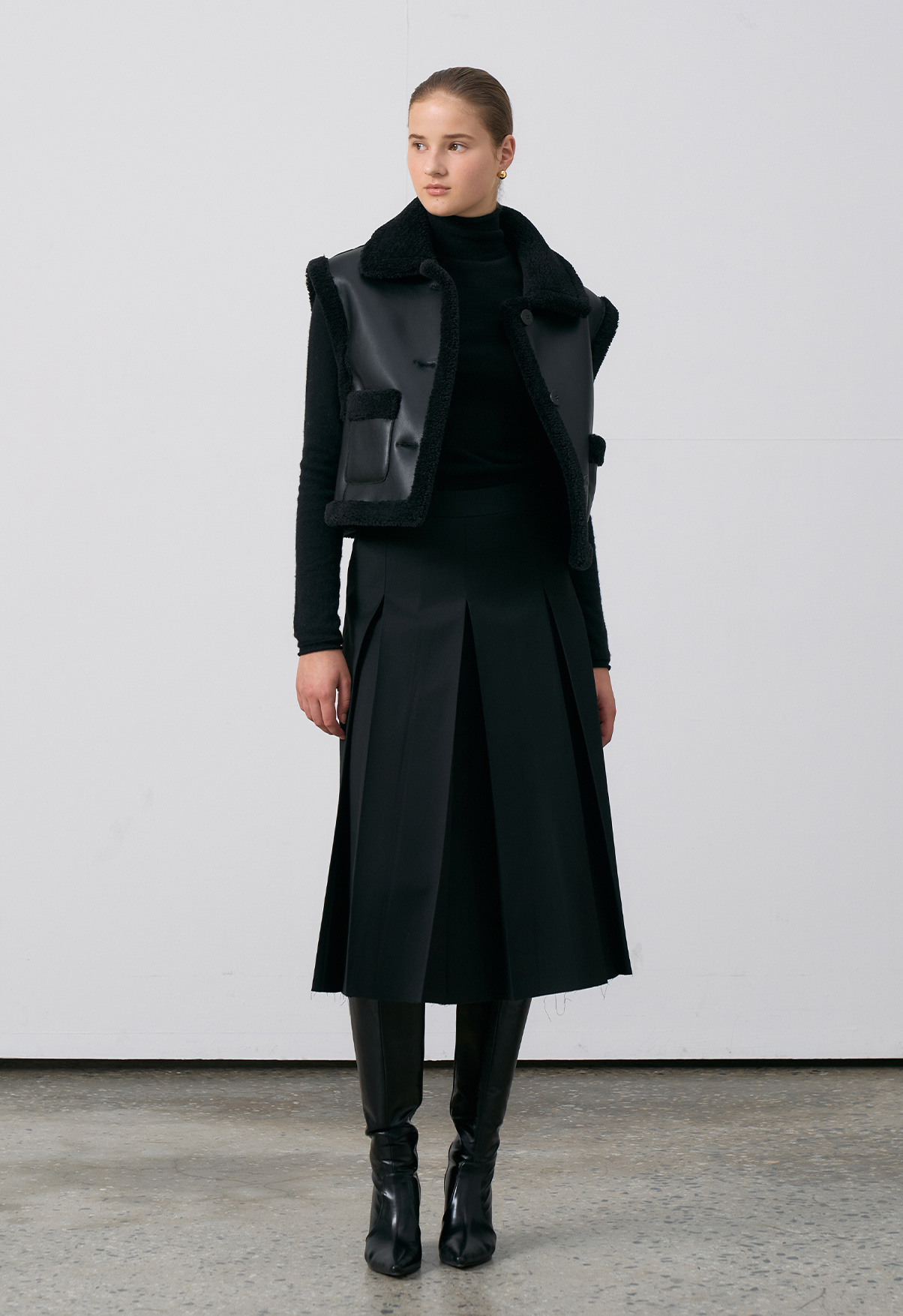 classic-pleated-skirt