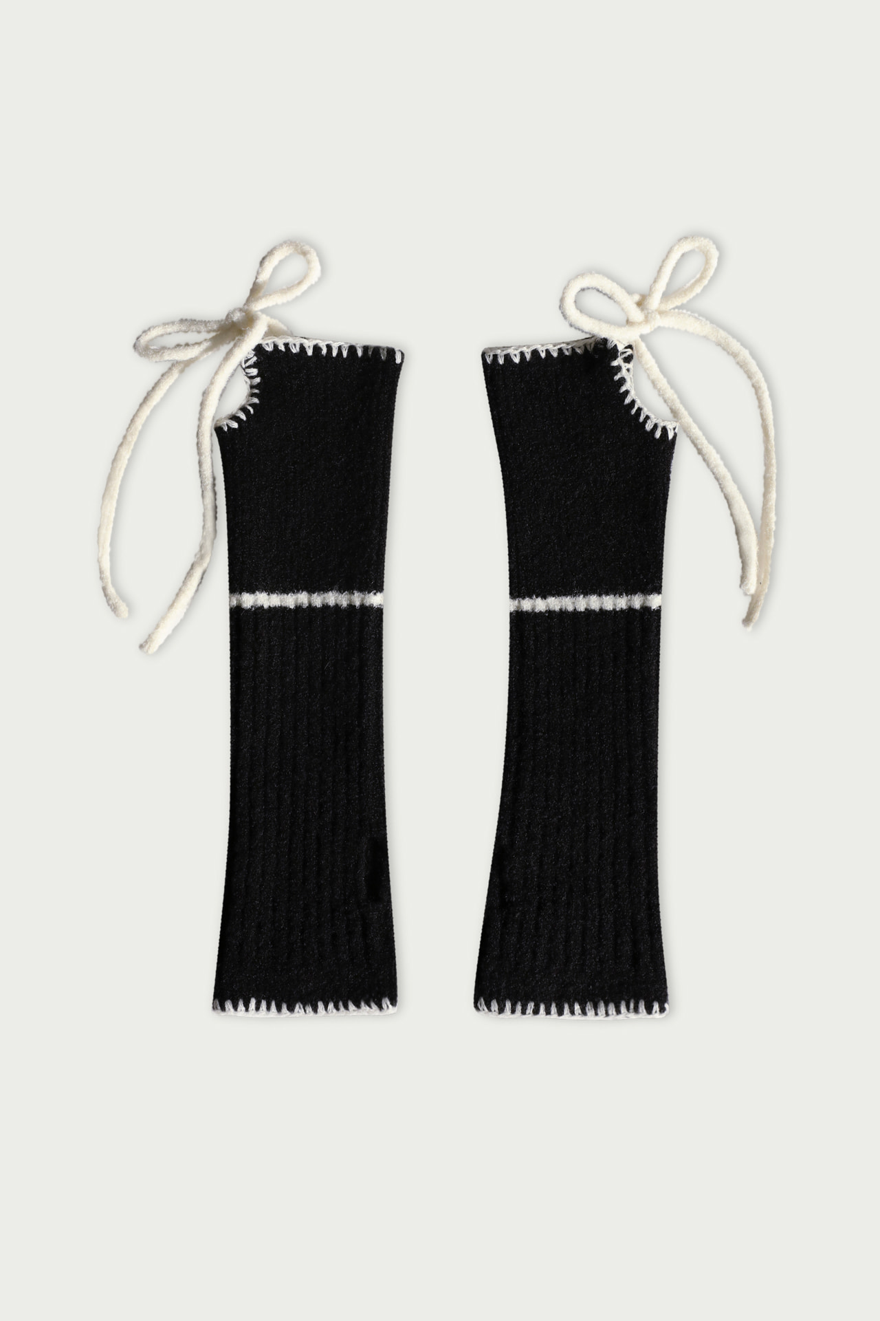 stitch-point-knit-hand-warmer-black