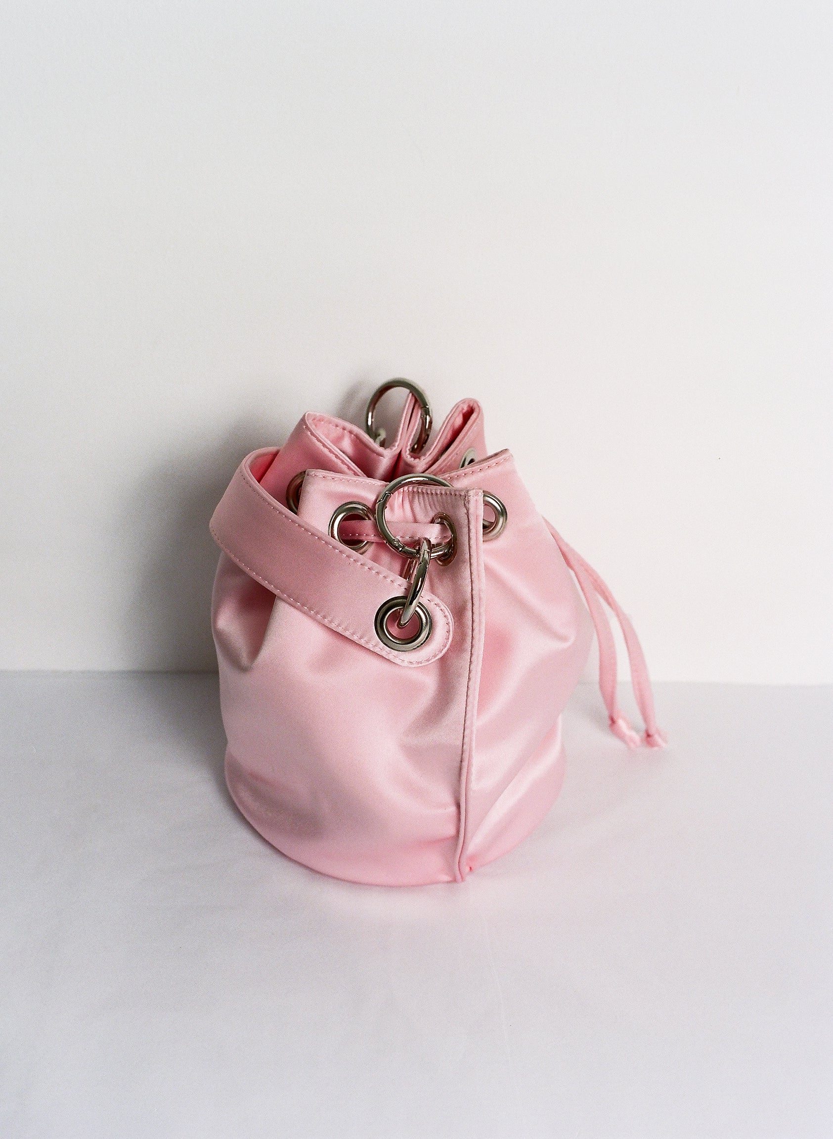 トートバッグ [HAI/ of hai] Allegra bag - Light Pink 하이(Hai) | Allegra bag - Light Pink | 트렌비