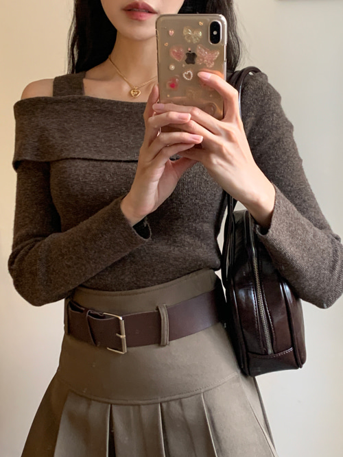 팜므뮤즈 JENNIS ONE OFF SHOULDER KNIT(IVORY, BROWN, GREY, BLACK 4COLORS ...