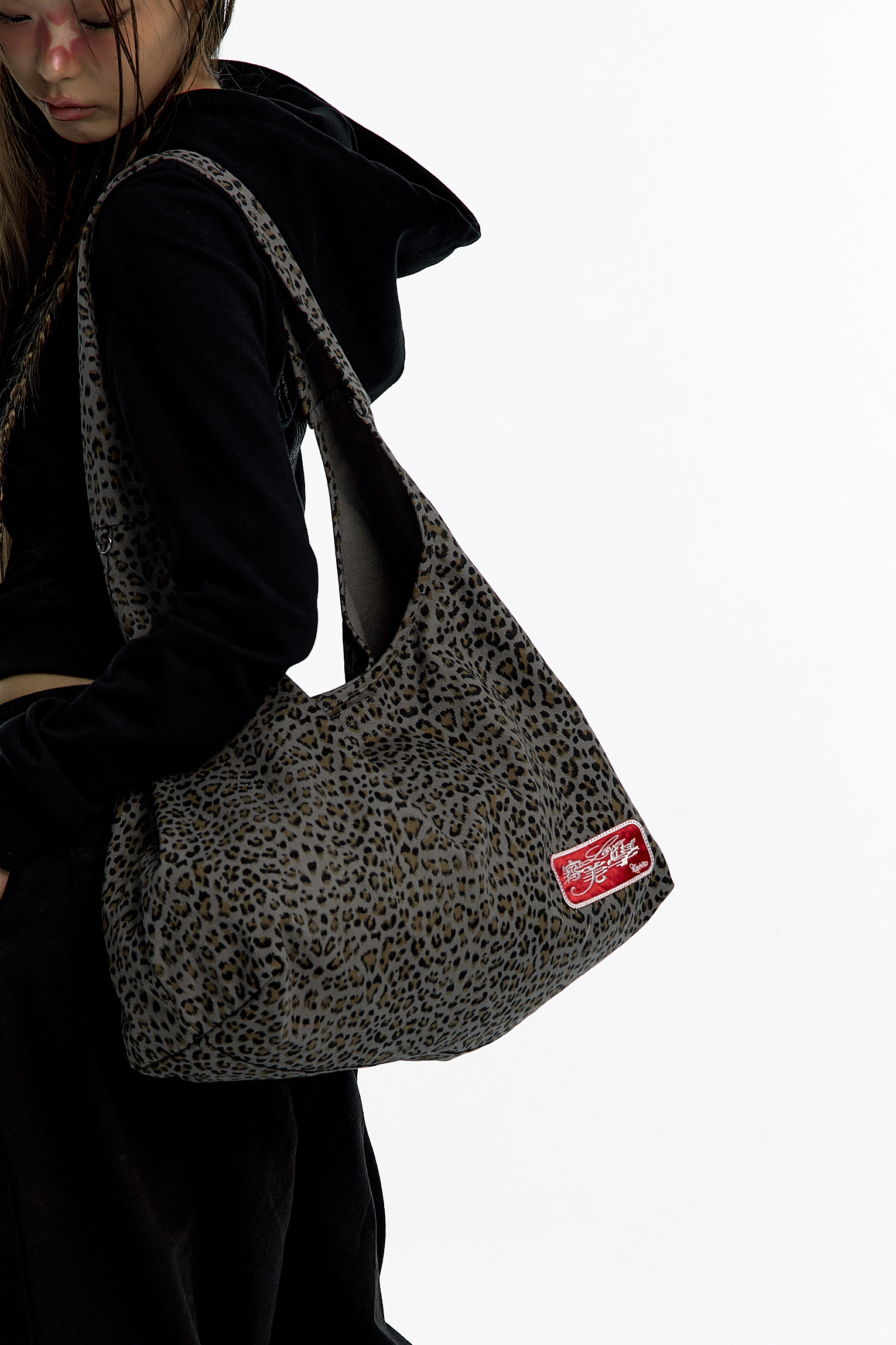 카시코 (10/1 Pre-Order) Leopard Print Shoulder Bag Blue Gray