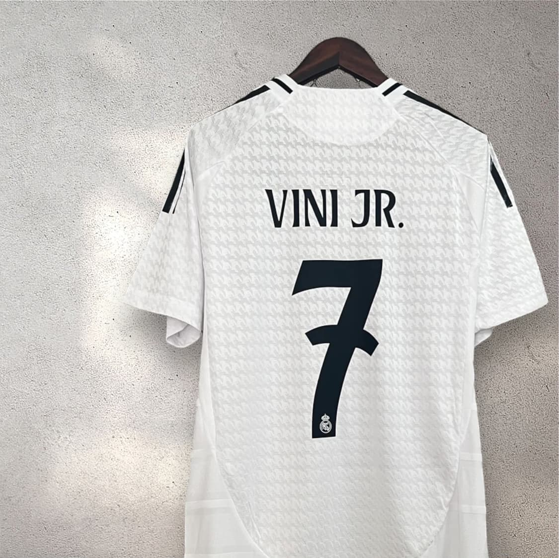 24-25 레알 마드리드 비니시우스 유니폼 관련 이미지