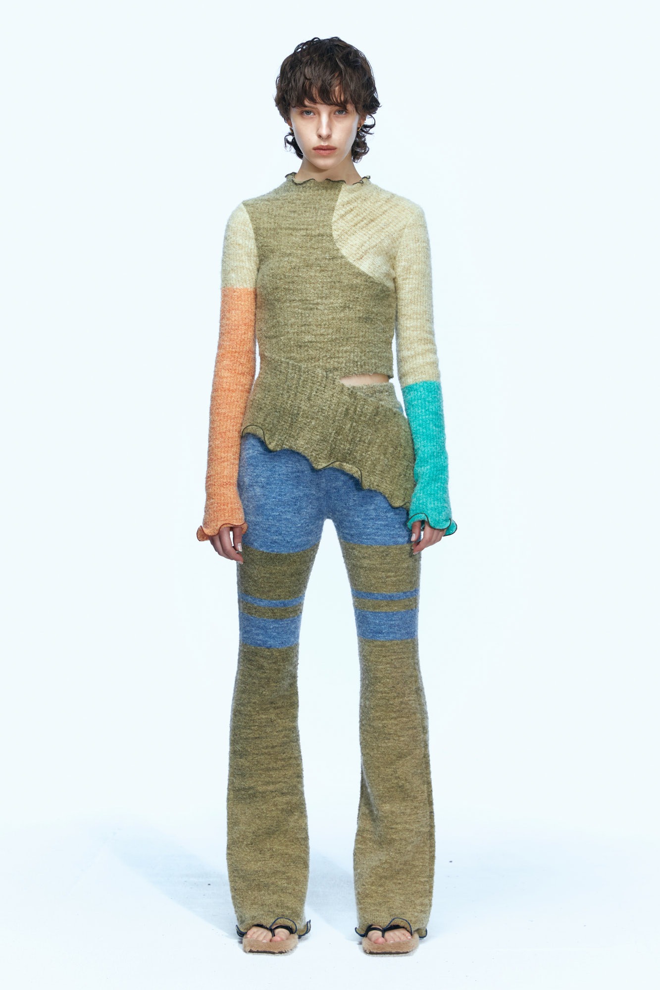 앤더슨벨 SENYA COLOR BLOCK KNIT PANTS apa547w(KHAKI/BLUE) 위시버킷
