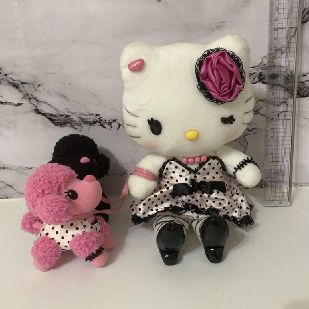 ハローキティ　momoberry モモベリー 激レア　ぬいぐるみ　プードル　特大 산리오 momoberry キティ ぬいぐるみ プードル Hello Kitty ドット