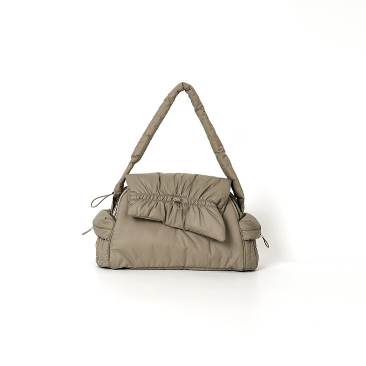【L.E.E.Y】SHIRRING SHOULDER PADDED BAG L.E.I.Y. leey shirring shoulder padded bag bag on Bunjang