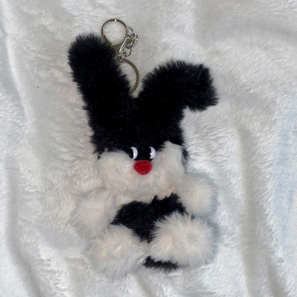 유라이크왓 black rabbit keyring - 위시버킷