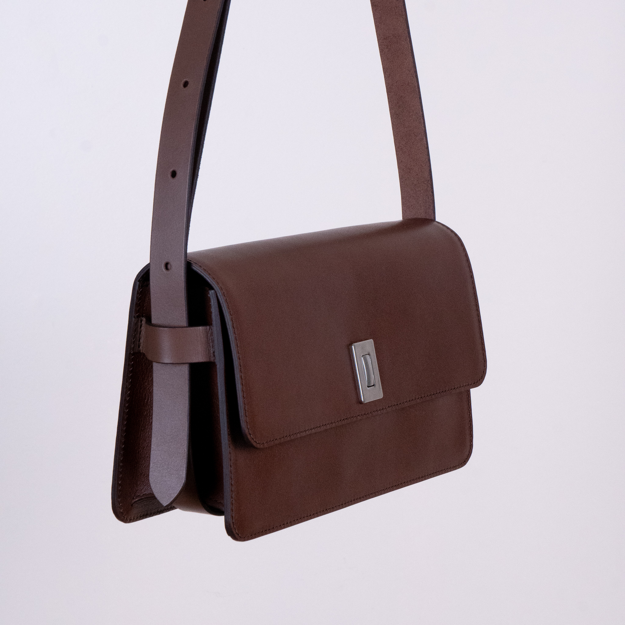 누하주 Belt Bag (brown) 위시버킷